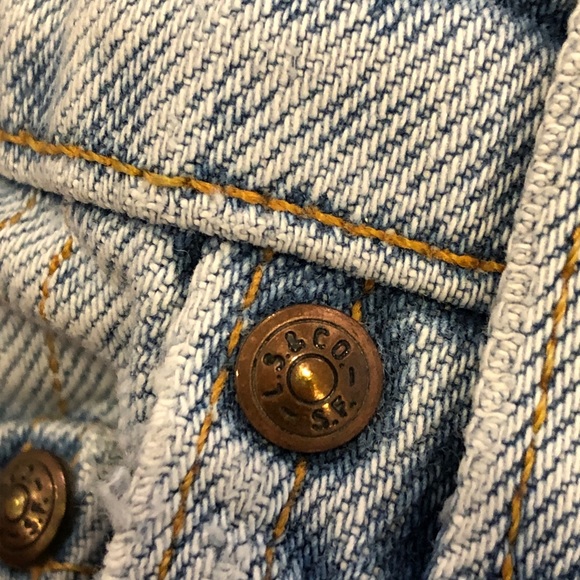 Vintage (90’s) Levi Strauss Stone Washed Jean Shorts, W36 - Picture 6 of 15